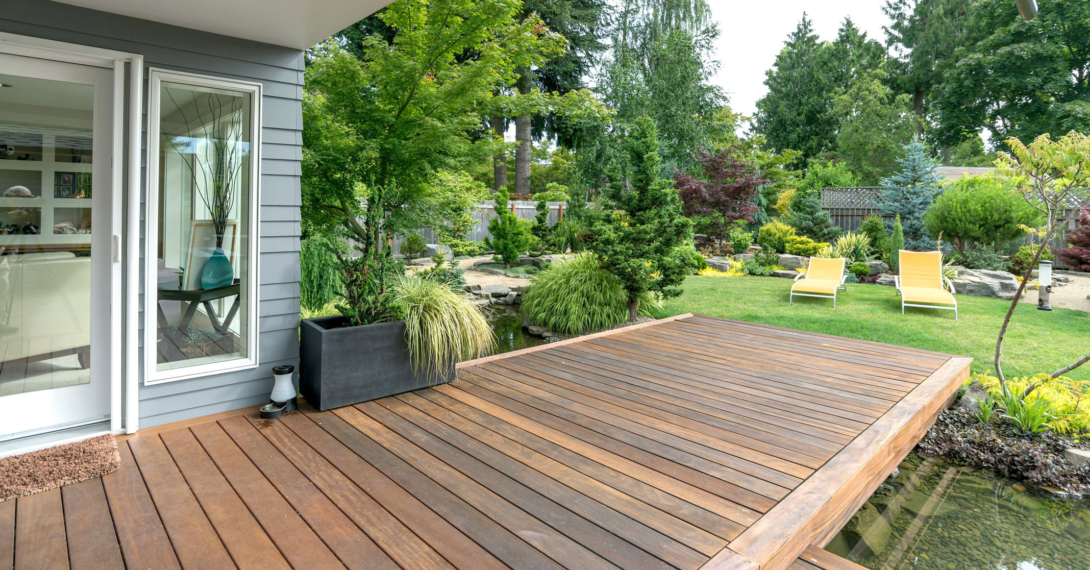 Terrasse aus Holz von DeCon Wood